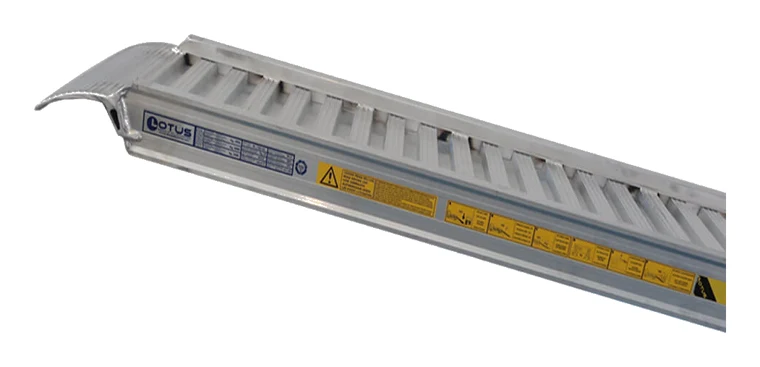 Aluminiumrampe for maskintransport