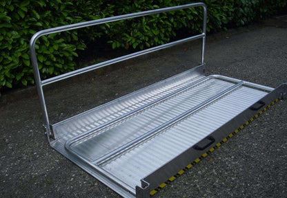 Flyttbar gangbru i aluminium